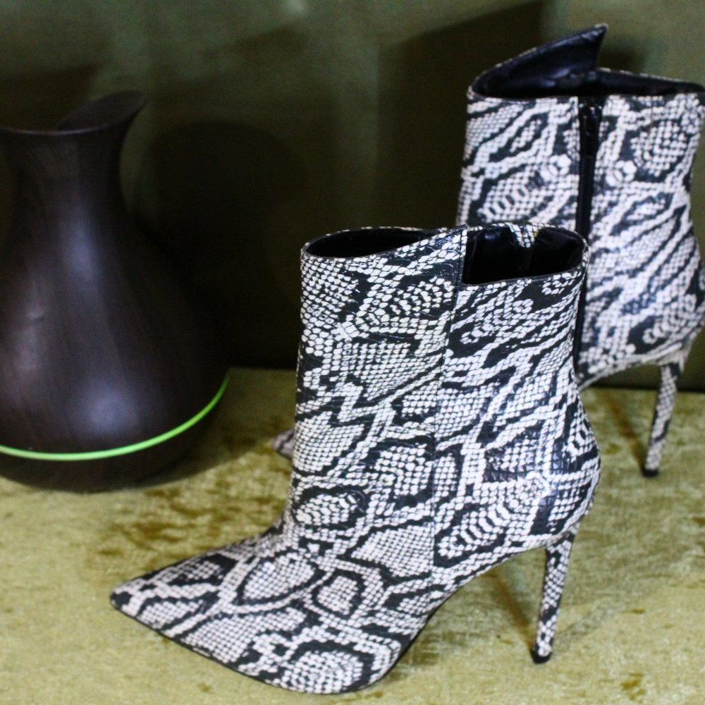 Black and White Snakeskin Pattern Stilletto Booties